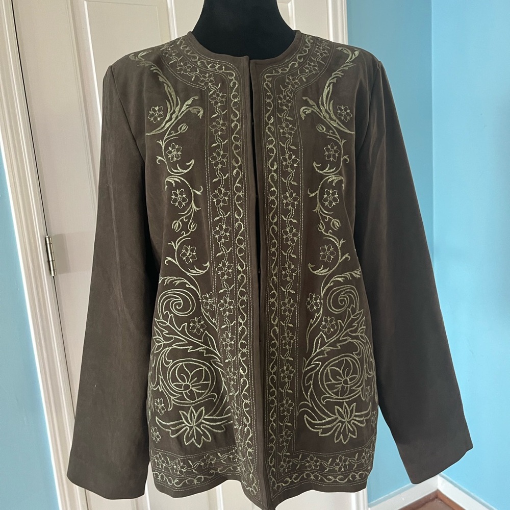 Susan Graver Women's Jacket Blazer S M Floral Embroidered Faux Suede Olive Green